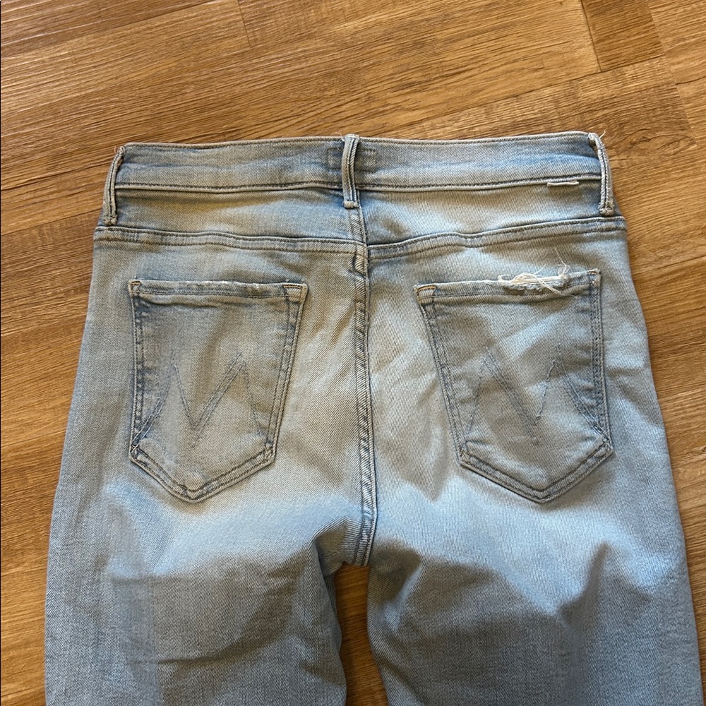Mother - Insider Crop Step Fray Jean - Picture 7 of 8